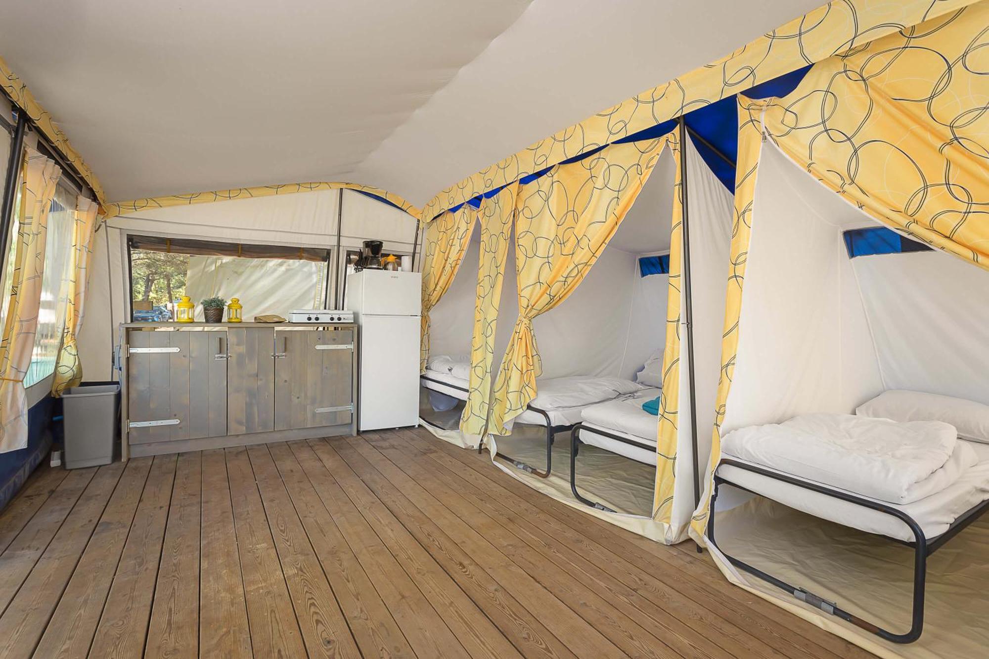 Easyatent Bungalow Tent Lanterna Цервар-Порат Номер фото