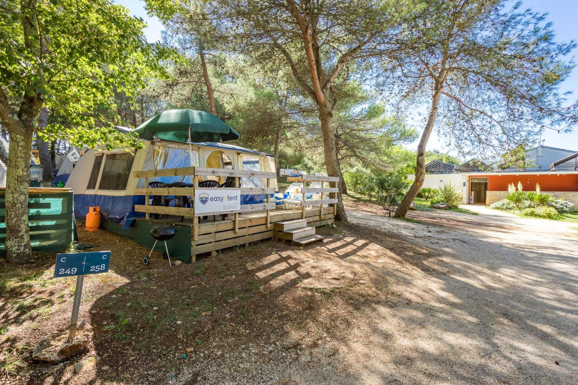 Easyatent Bungalow Tent Lanterna Цервар-Порат Номер фото